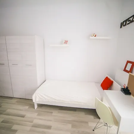 Shortstaypoland Goscieradowska Rm18 Apartment